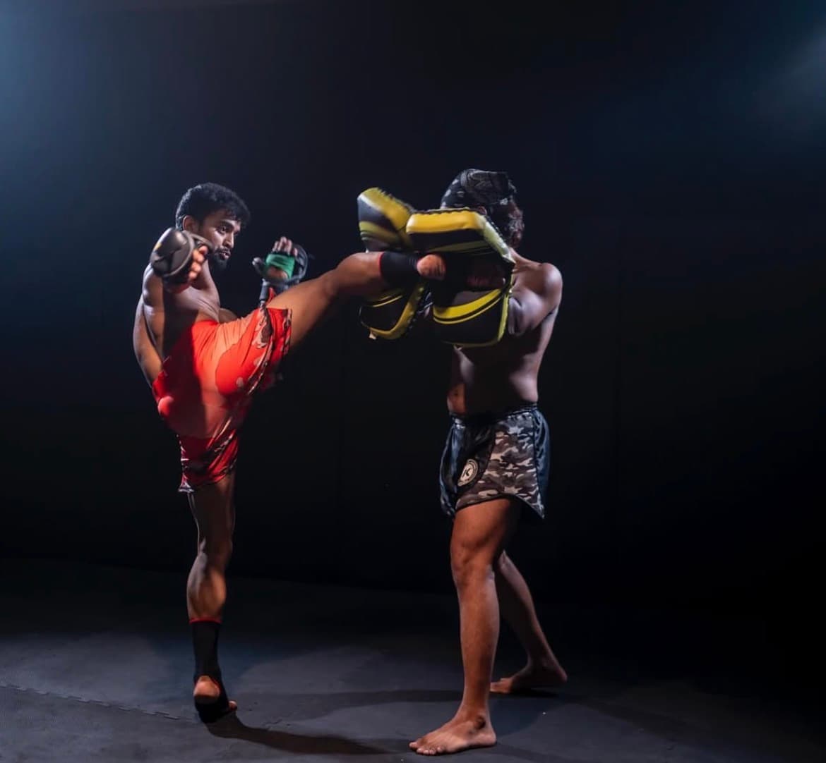 Mixed Martial Arts training at Evolve MMA & Calisthenics
